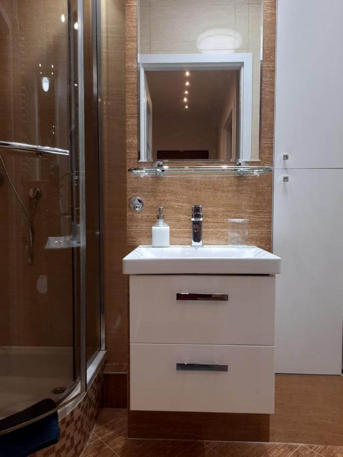 Apartament W Centrum Wroclawia Apartment Ngoại thất bức ảnh